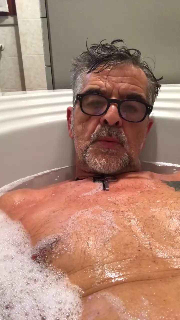 Offline bergamo13 on Cam4