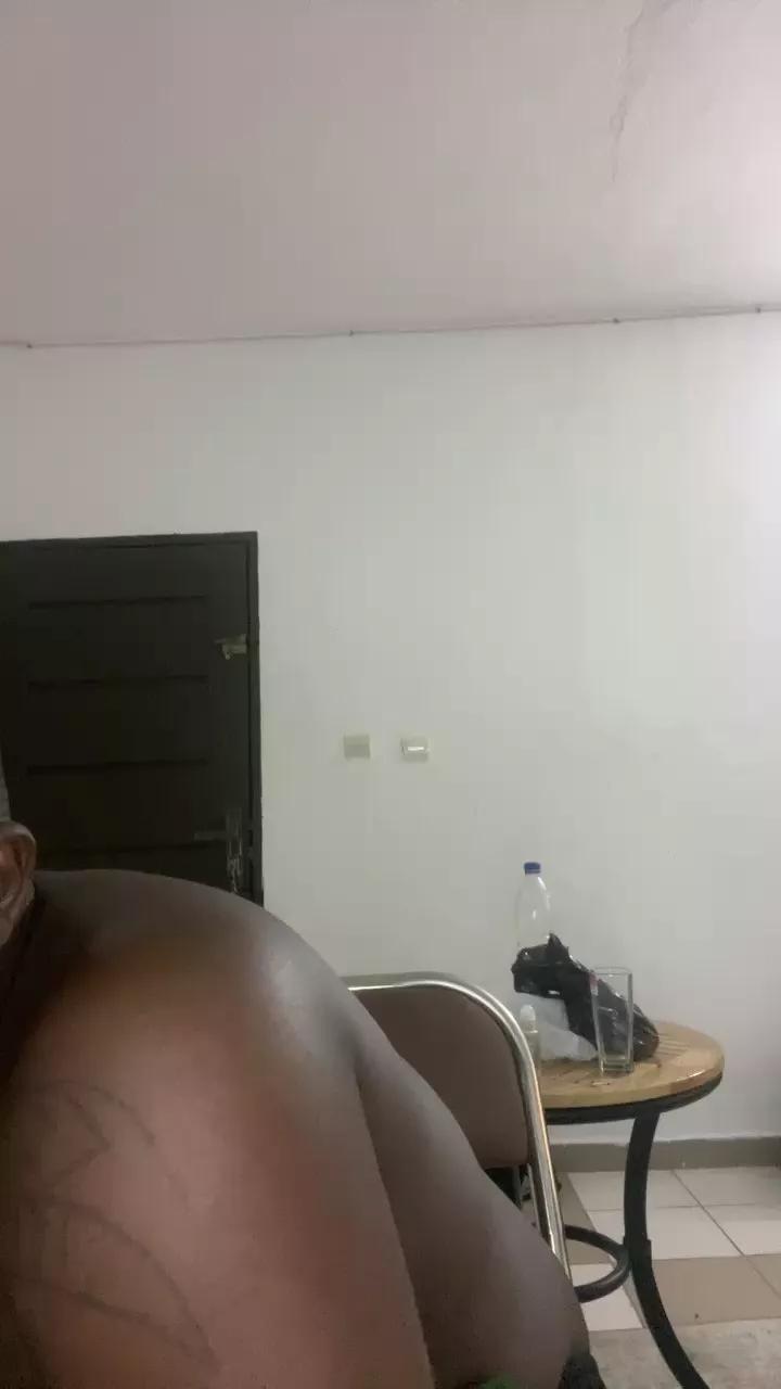 bigblvckdick4 on Cam4 