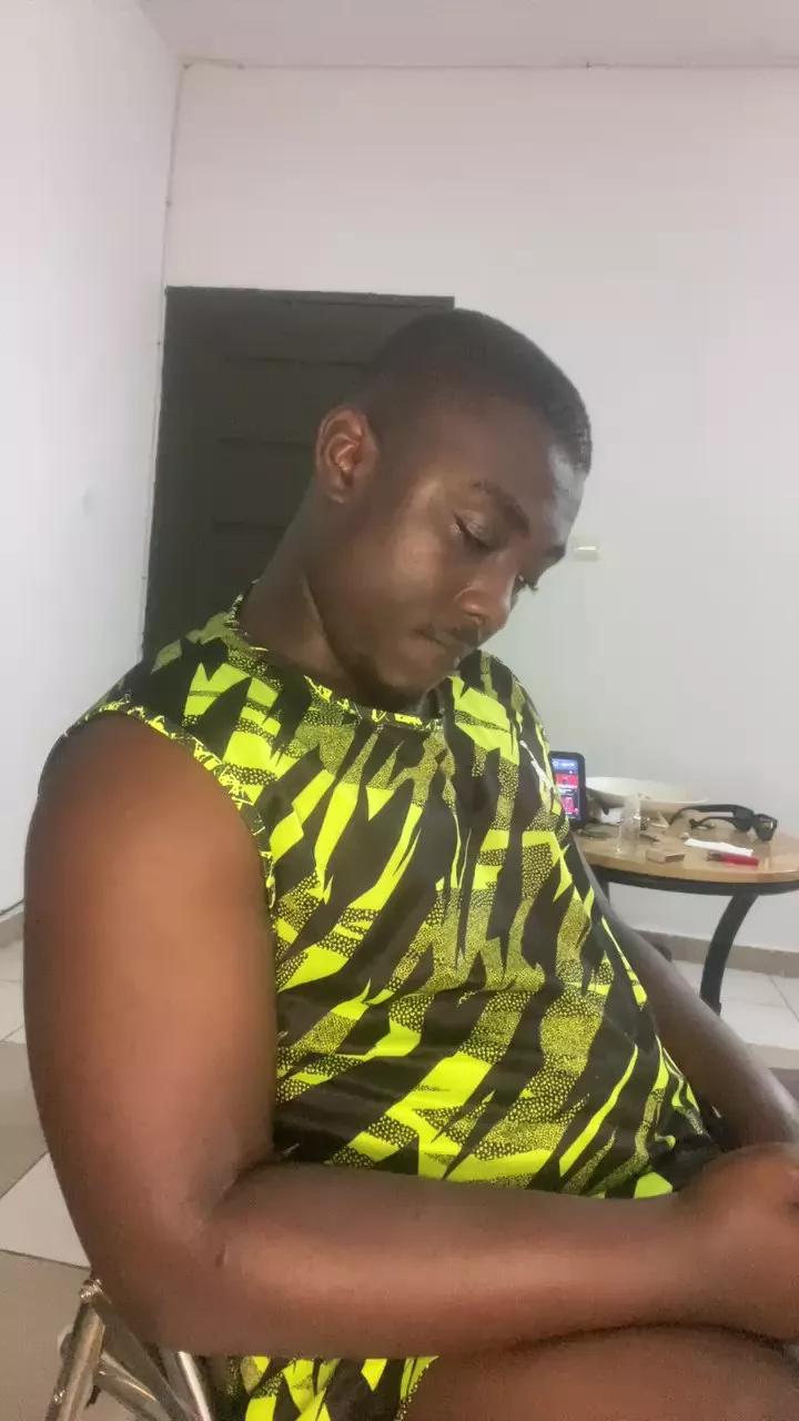 bigblvckdick4 on Cam4 