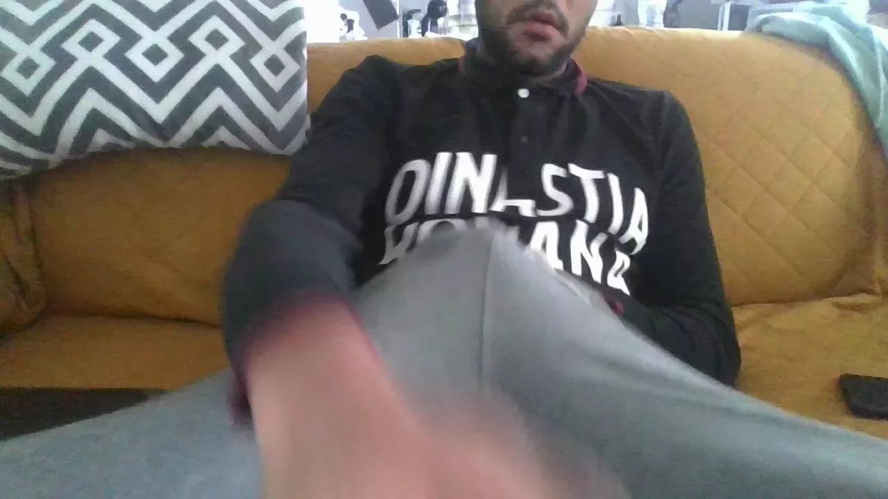 Offline Bigcockforfunxx on Cam4