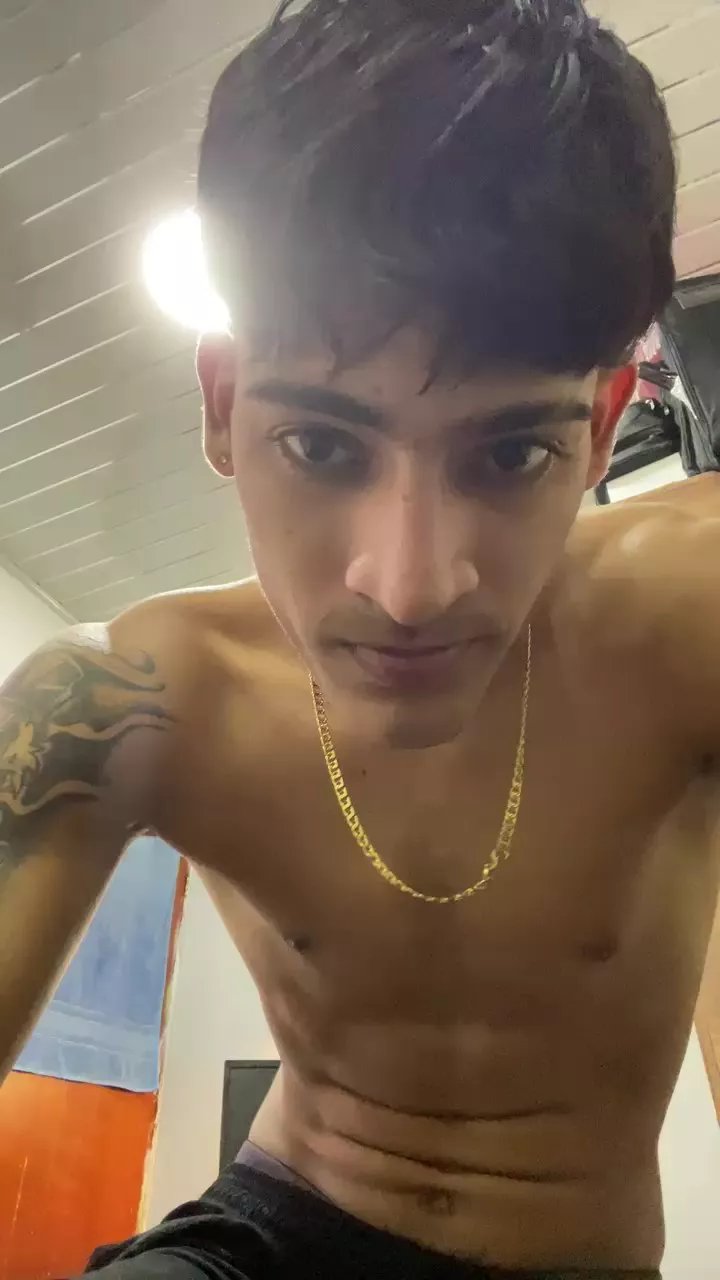 Offline biglatinhard777 on Cam4