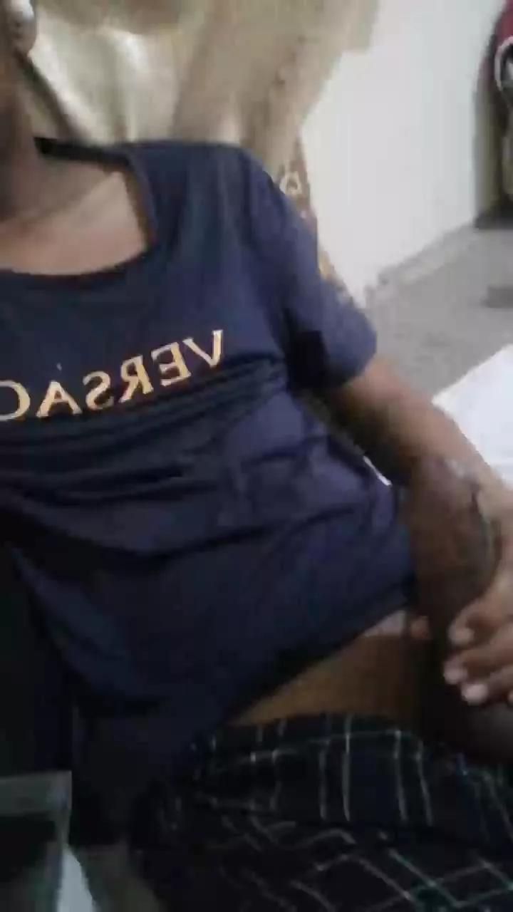 bigone196 on Cam4 