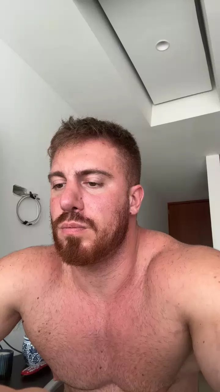 Offline Bigwhitebull on Cam4