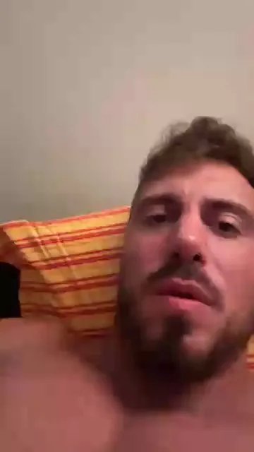 Offline Bigwhitebull on Cam4