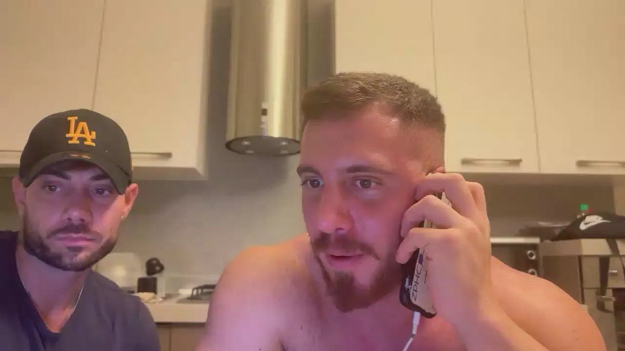 Offline Bigwhitebull on Cam4