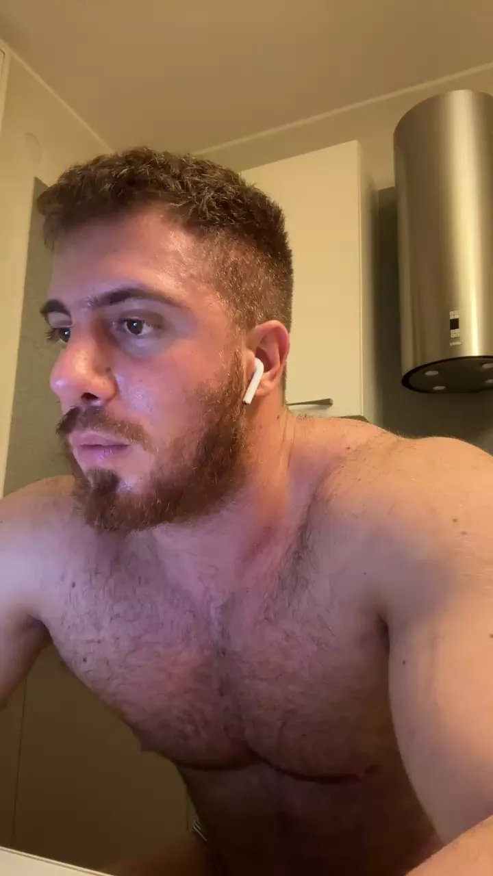 Offline Bigwhitebull on Cam4