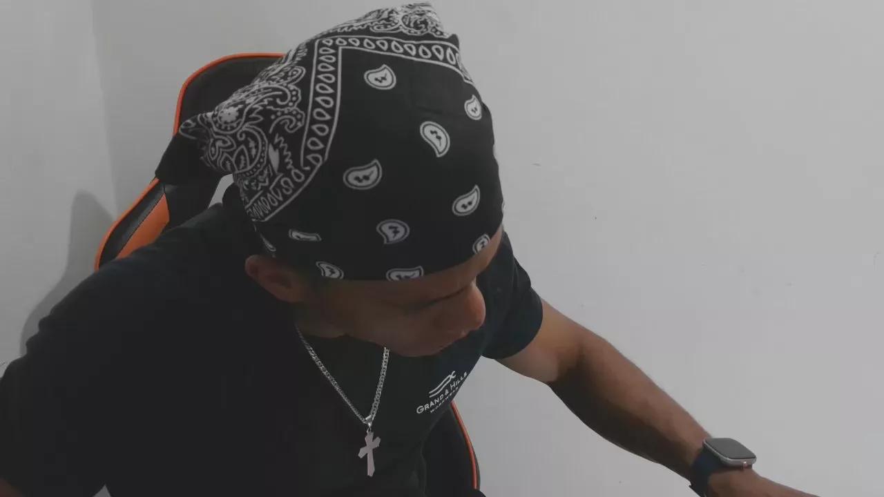 blackkiss_sweet on Cam4 