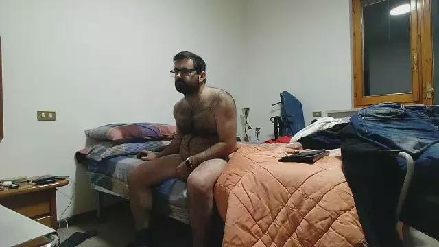 bleakw85 on Cam4 
