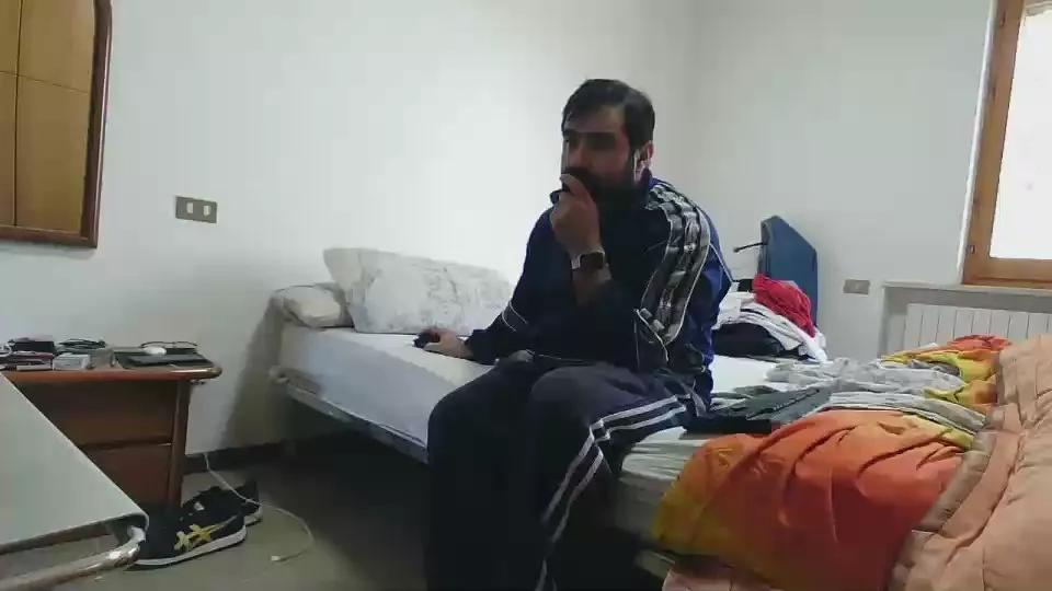 bleakw85 on Cam4 