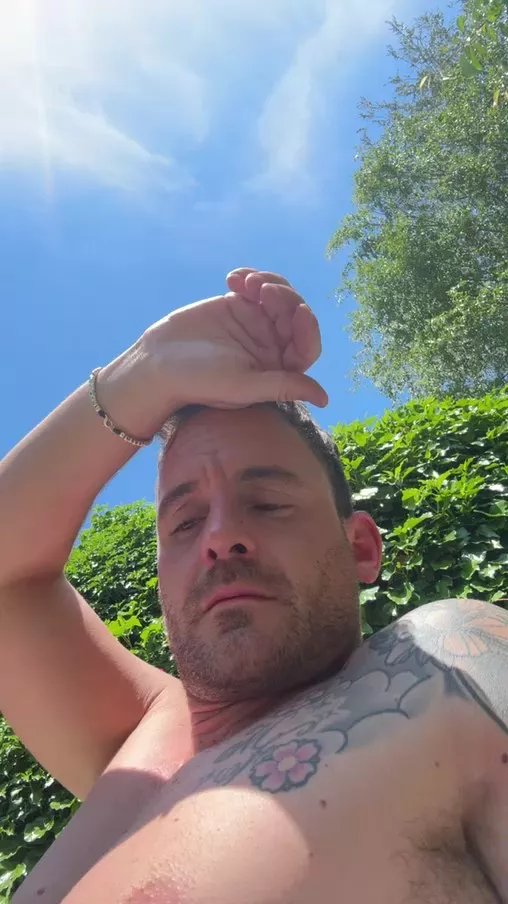 Offline bolognese_fun on Cam4