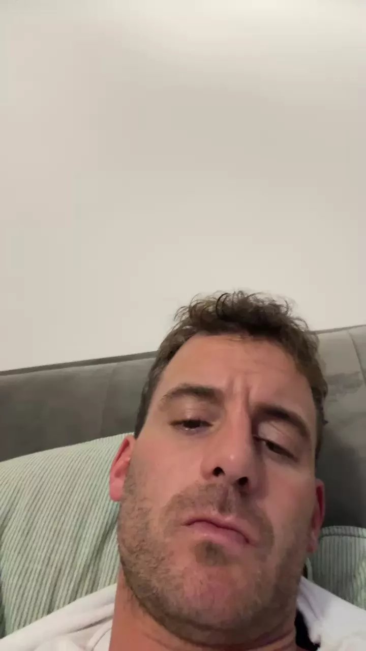 Offline bolognese_fun on Cam4