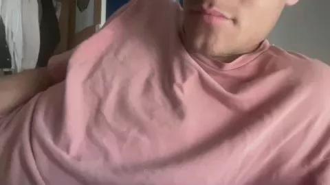 bomberino25 on Cam4 