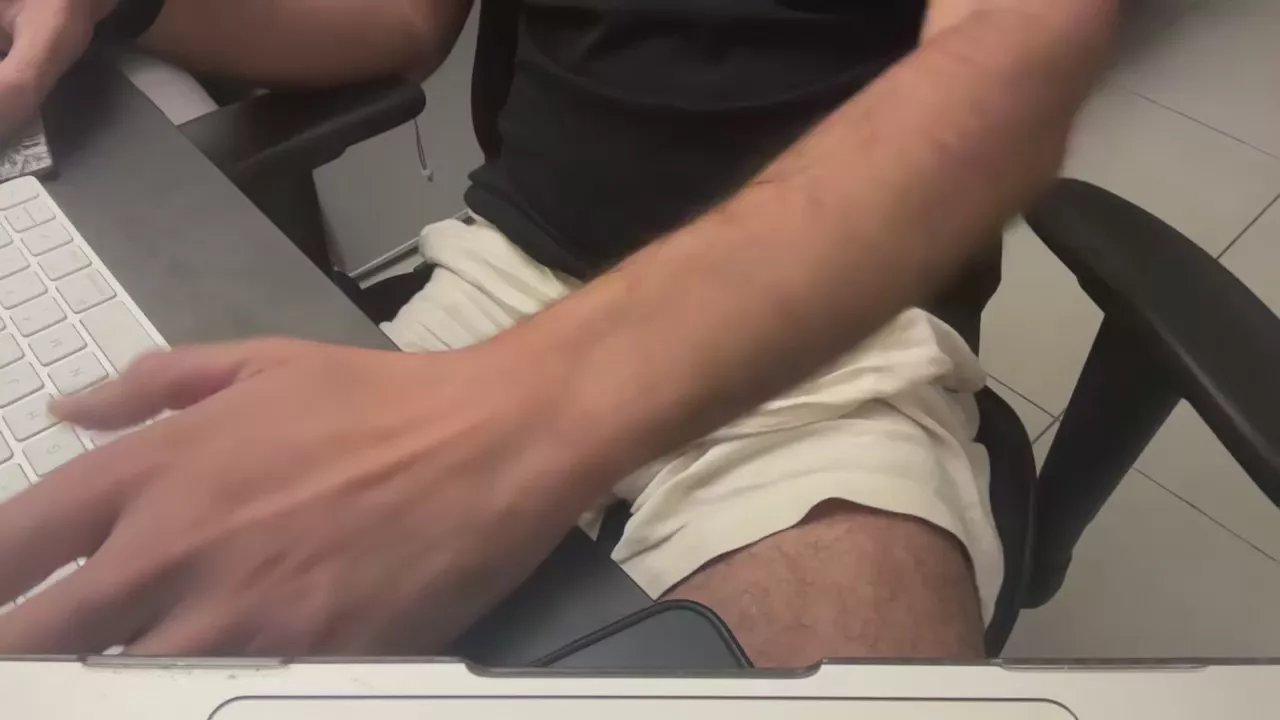 Offline bonerjbone on Cam4