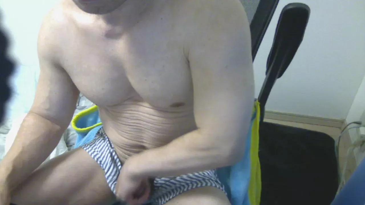 bonta8 on Cam4 