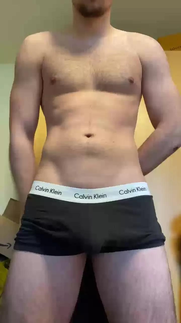 Boy18cm99 on Cam4 