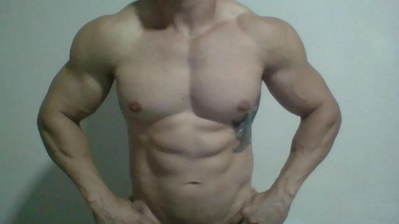BranquinhoFit on Cam4 