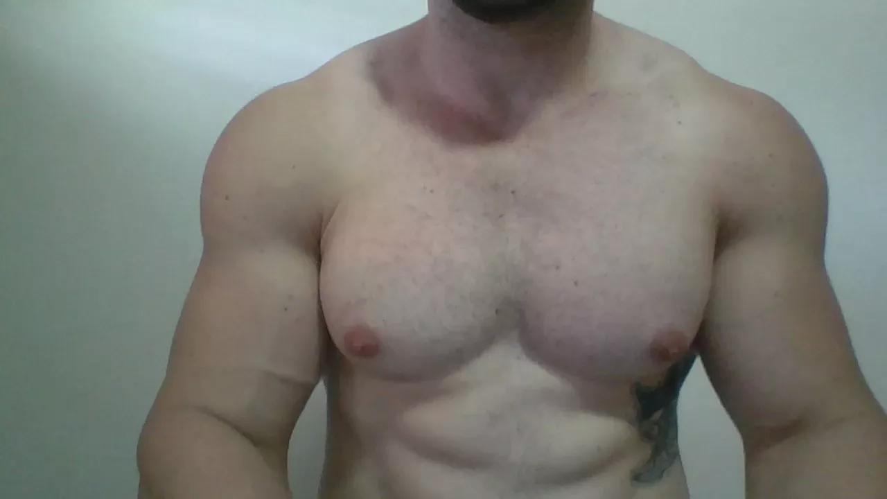 BranquinhoFit on Cam4 