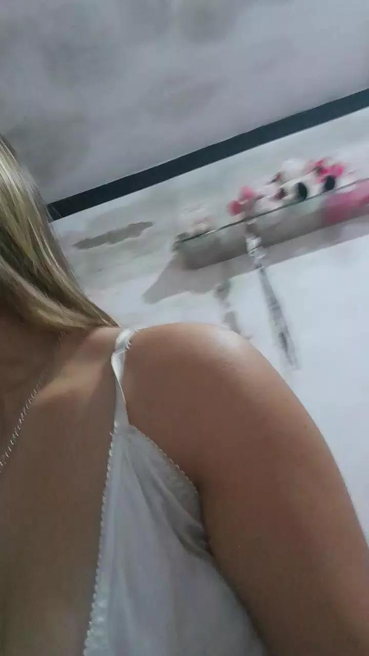 brihot4 on Cam4 