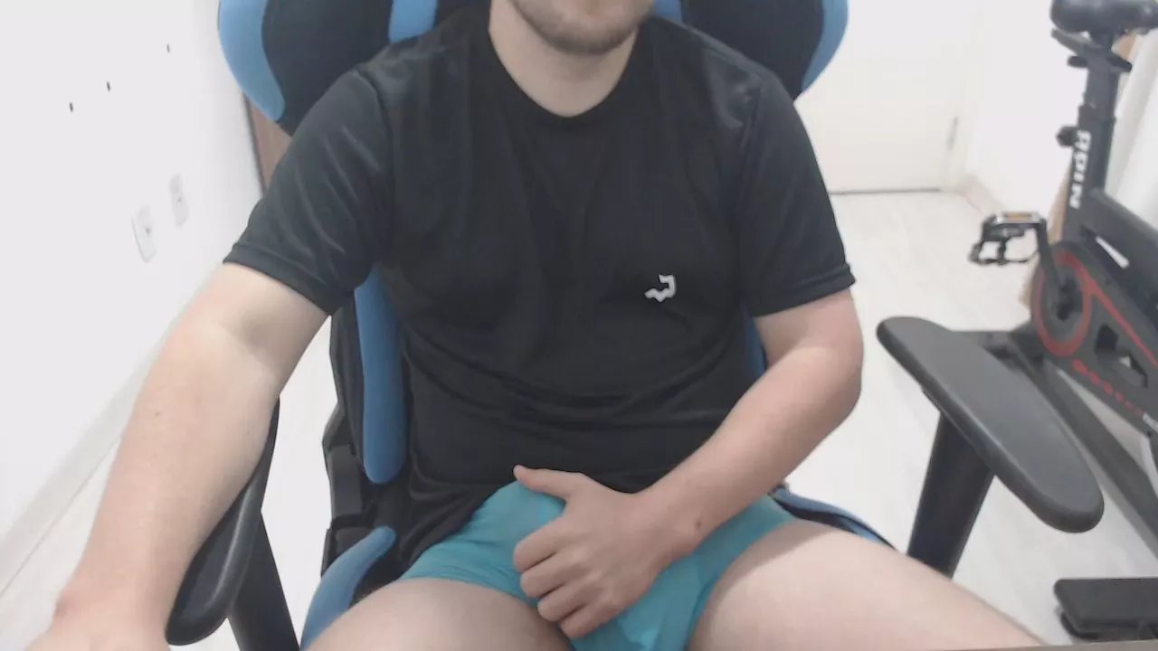 Offline bruno_leme on Cam4