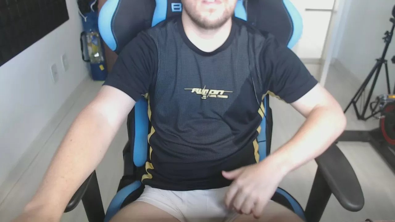 Offline bruno_leme on Cam4