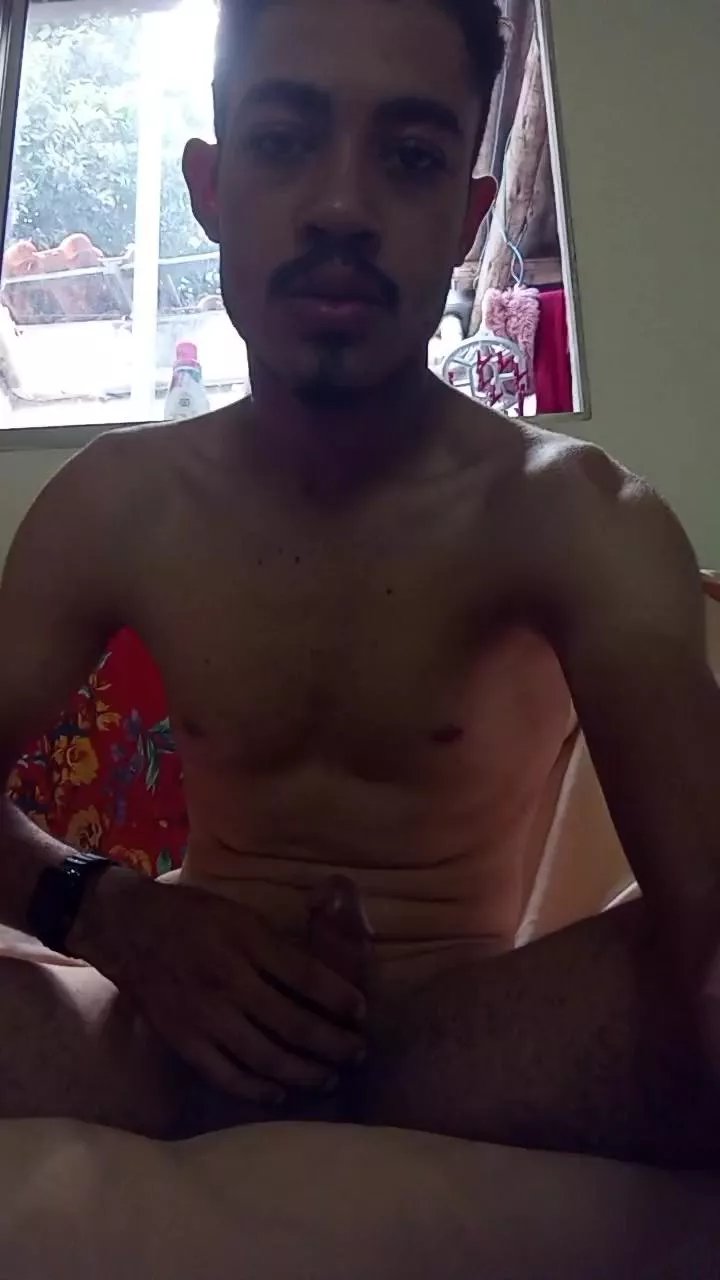 Offline Brunochr20 on Cam4