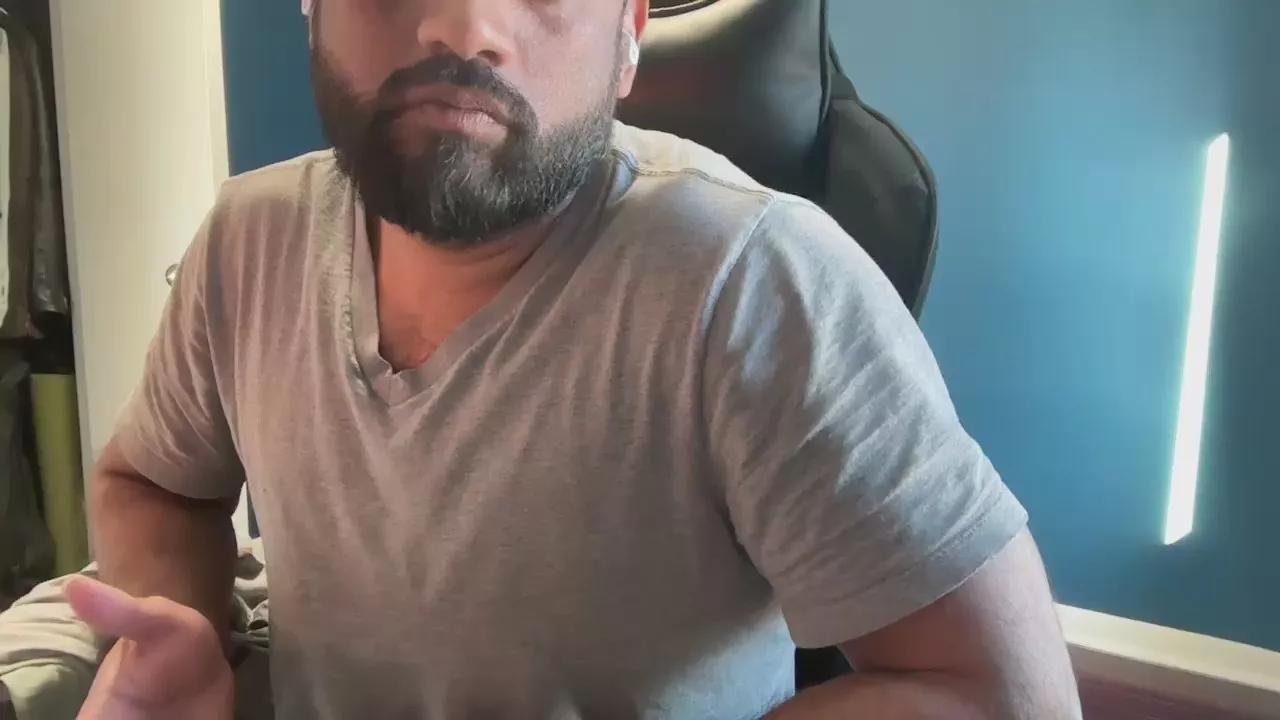 bulgingarmy on Cam4 