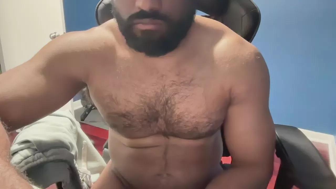 bulgingarmy on Cam4 