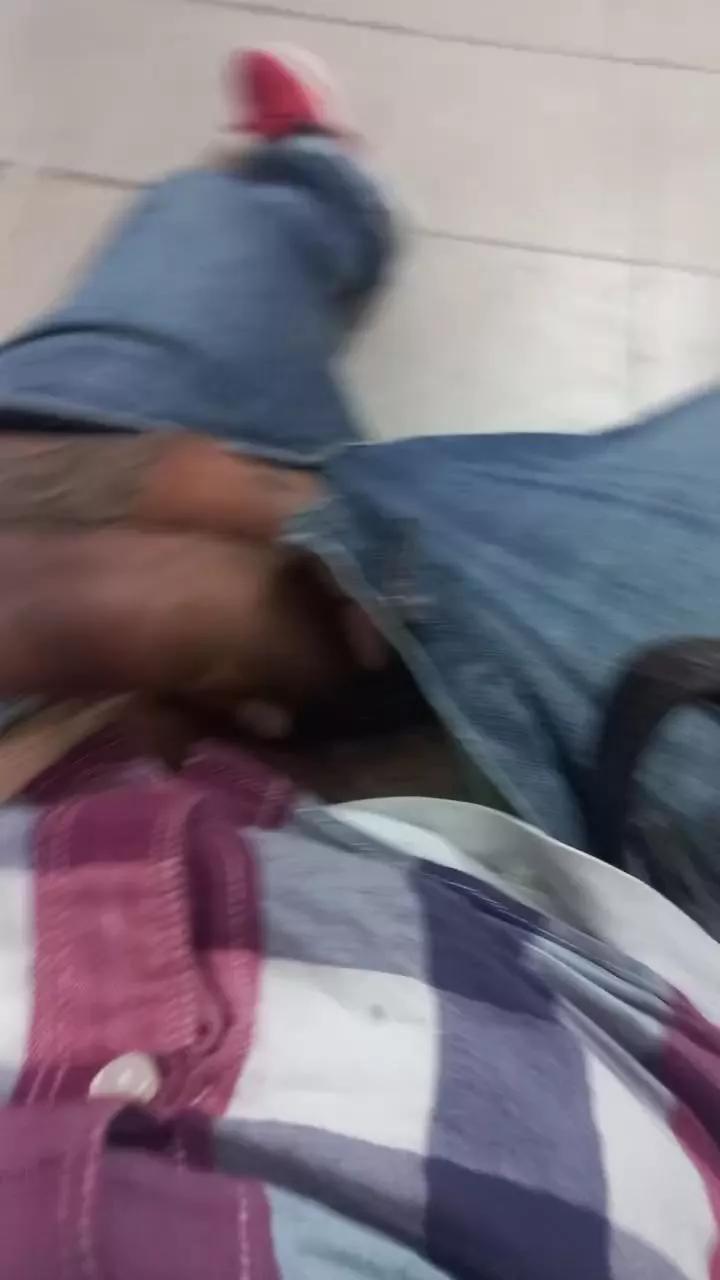 Burroloco69 on Cam4 