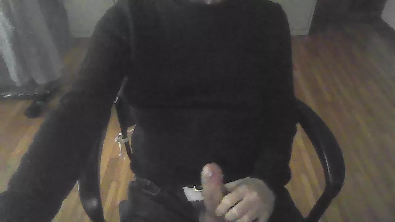 cad_reloaded on Cam4 