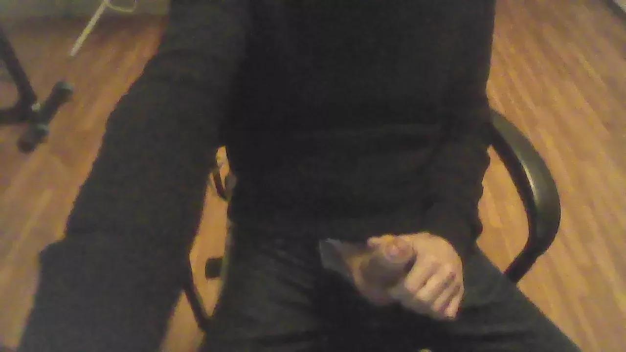 cad_reloaded on Cam4 