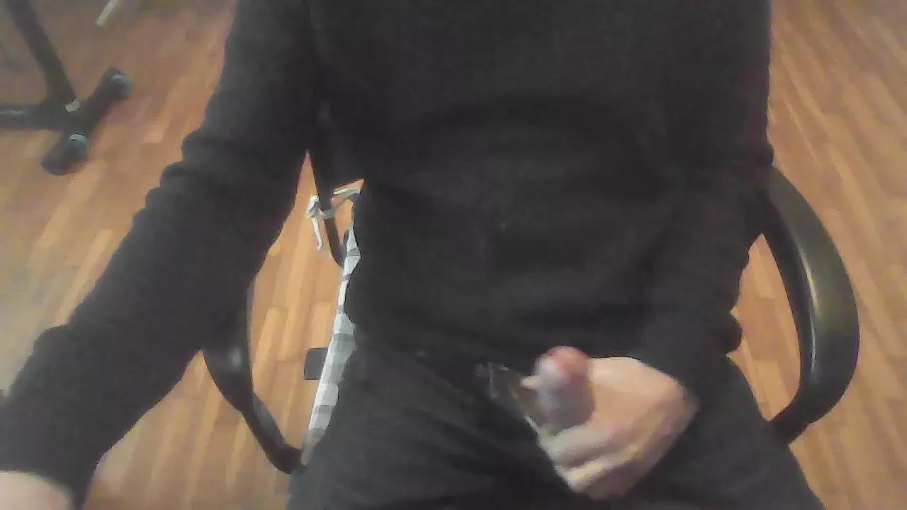 cad_reloaded on Cam4 