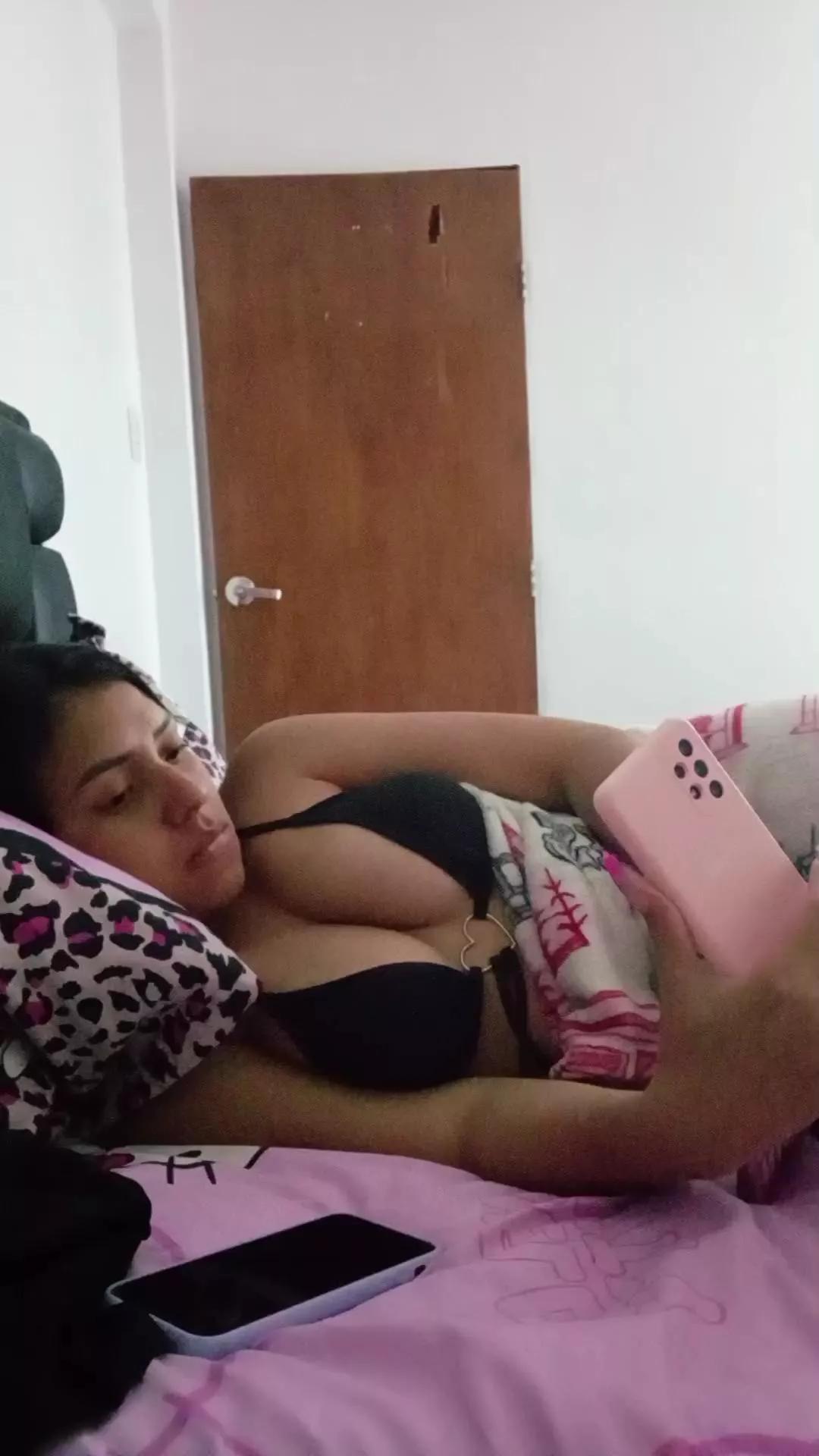 Camila_and_matt on Cam4 