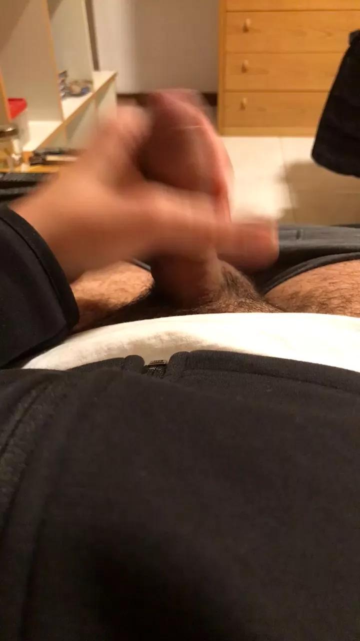 camo5xxx on Cam4 