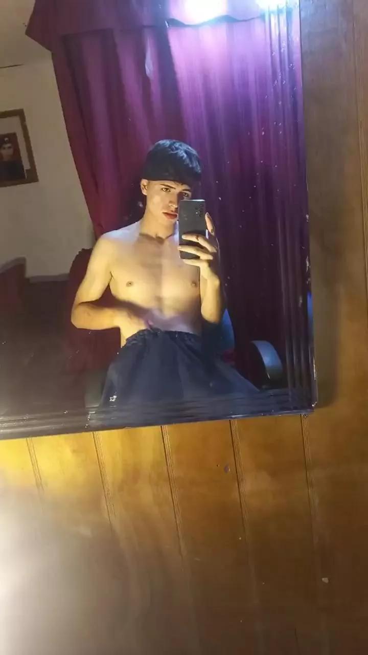 camxcamsky on Cam4 