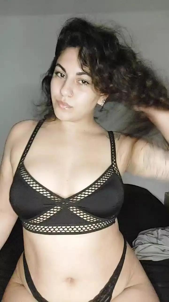 cande27 on Cam4 