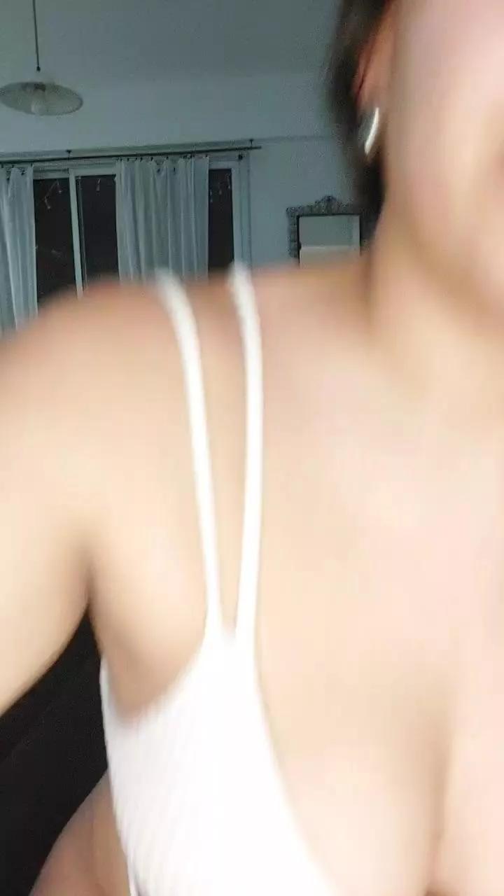cande27 on Cam4 