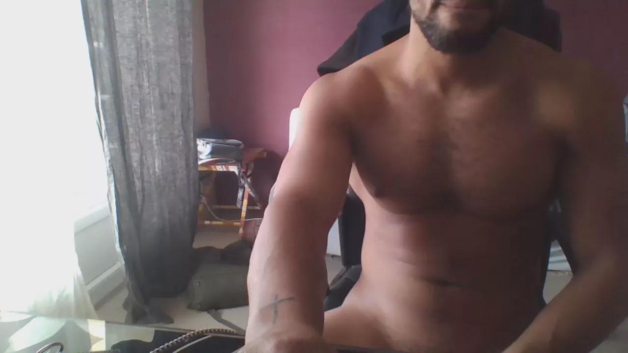 CARLITOBI74 on Cam4 