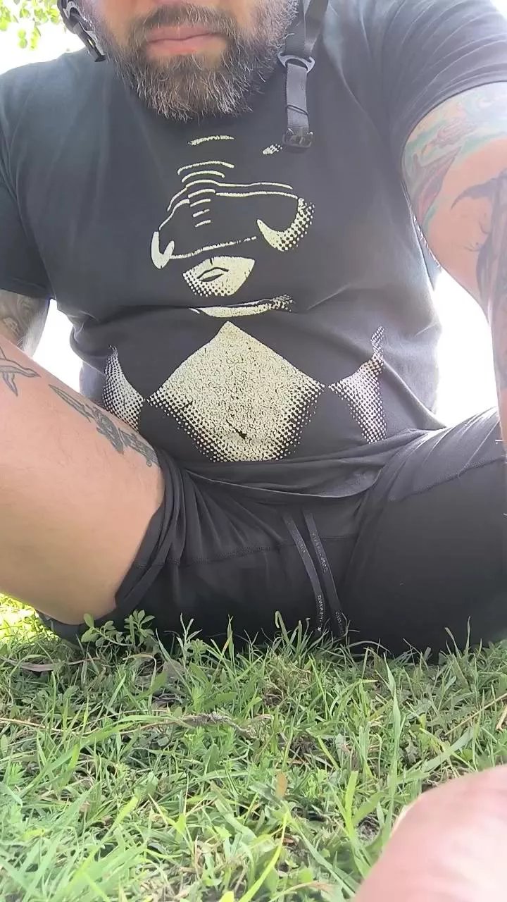 Offline Carlitoscalien3 on Cam4