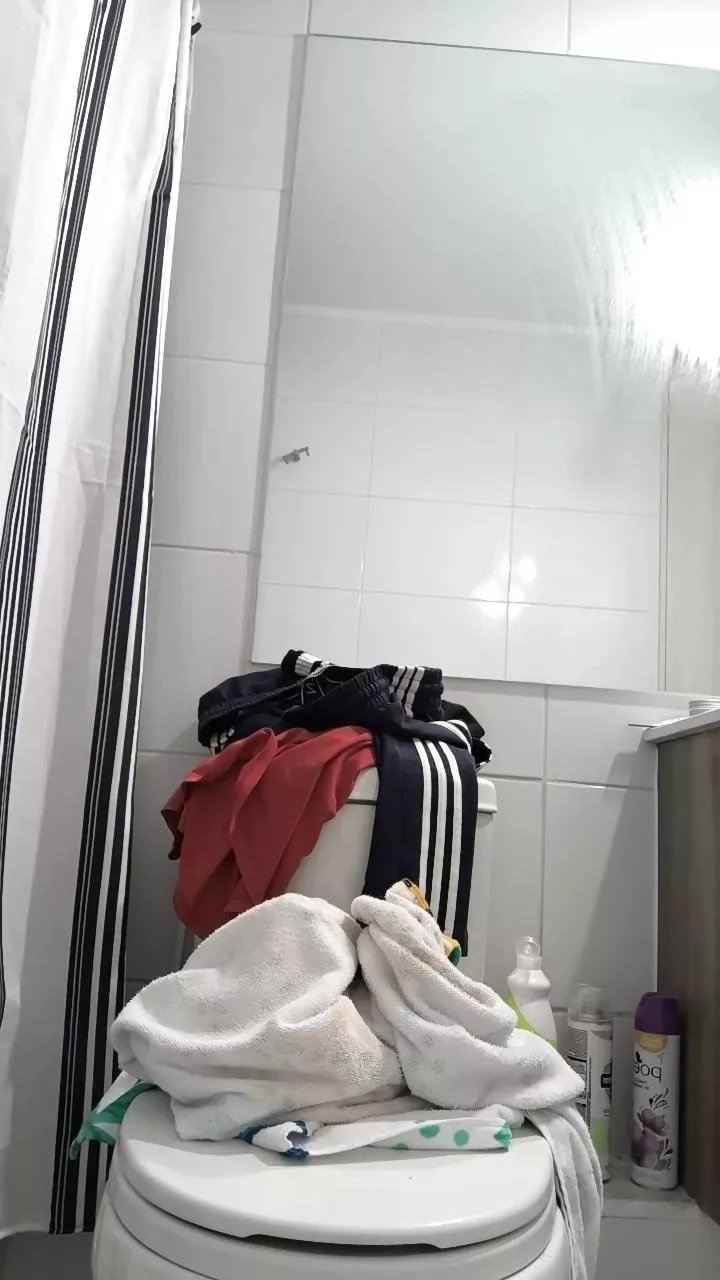 Offline Carlitoscalien3 on Cam4