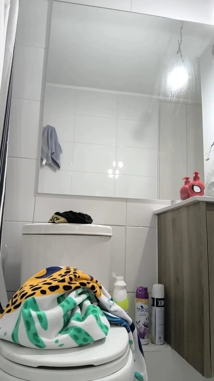 Offline Carlitoscalien3 on Cam4