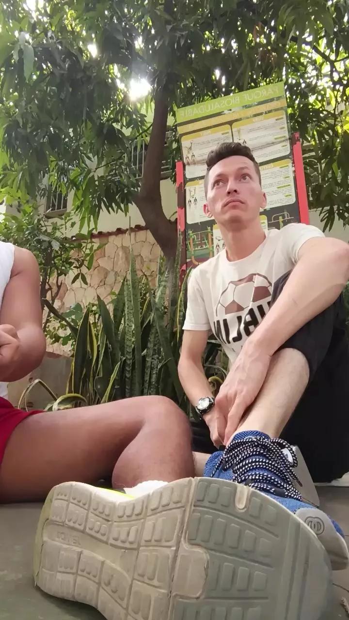 Casualboy2 on Cam4 