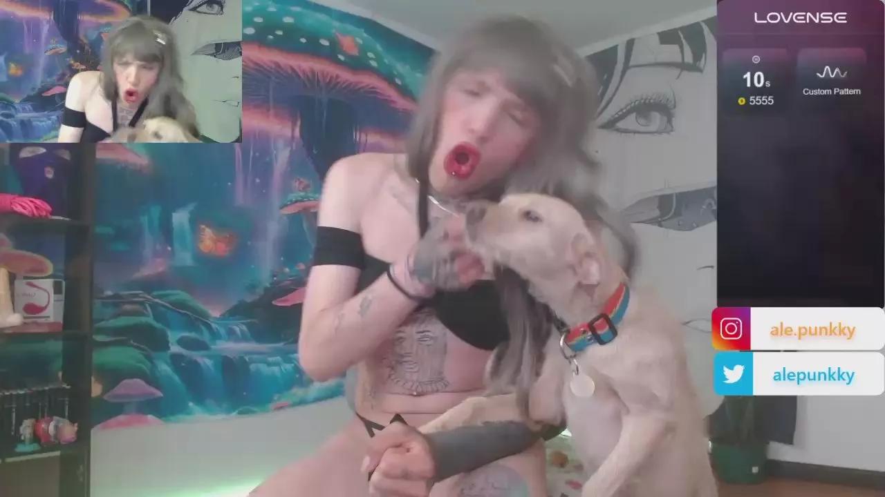 charlotbelucci_ on Cam4 