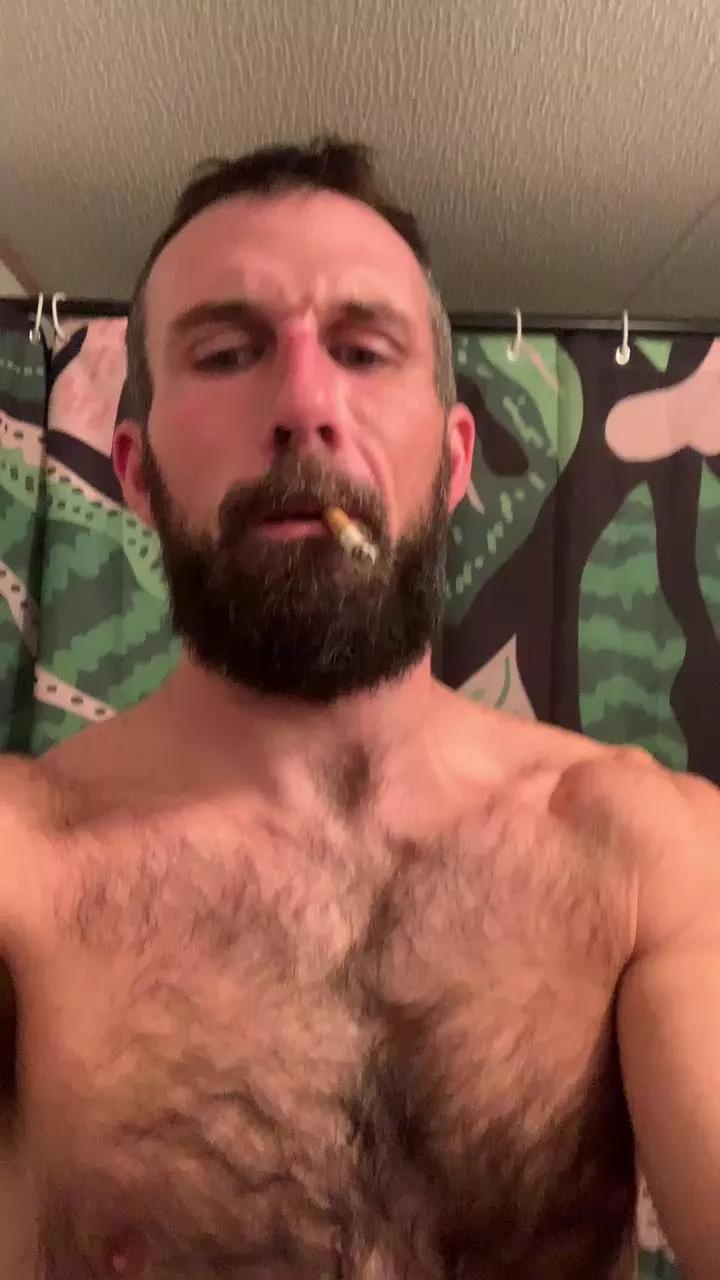 chewy1lb on Cam4 