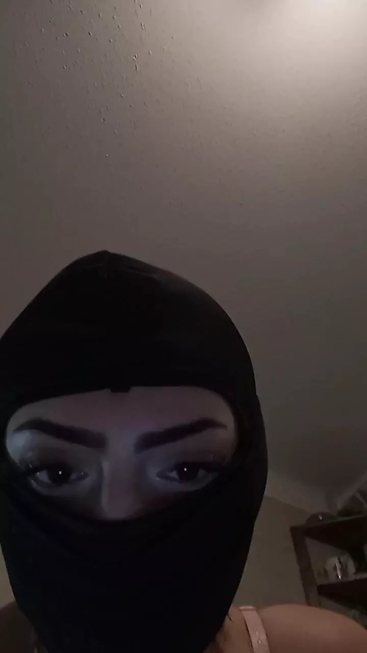 Offline Chicaychinito on Cam4