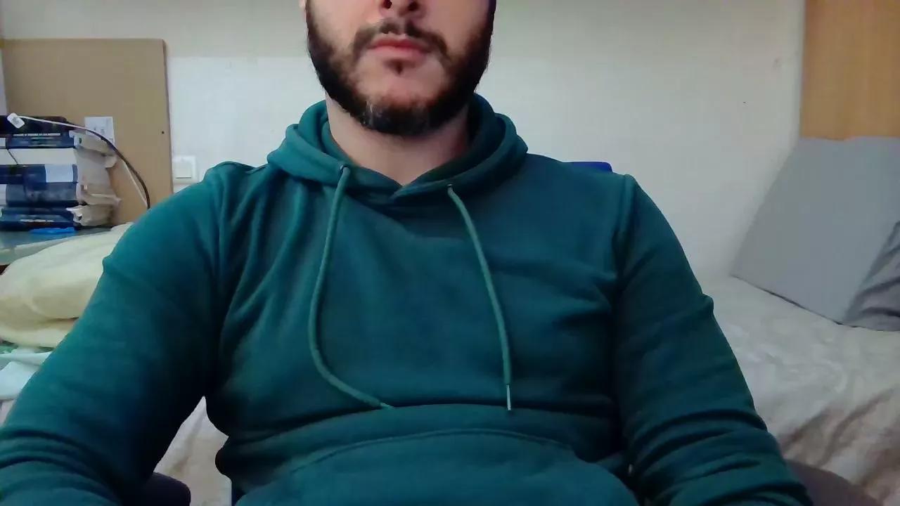 chicocan_87 on Cam4 