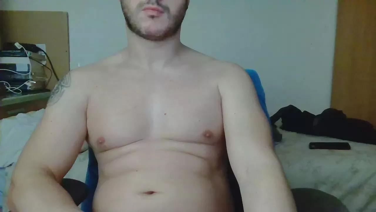 chicocan_87 on Cam4 