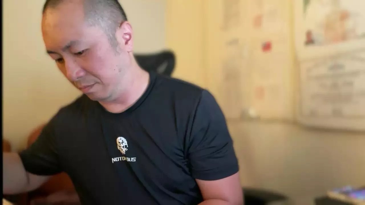 Offline Chih555 on Cam4