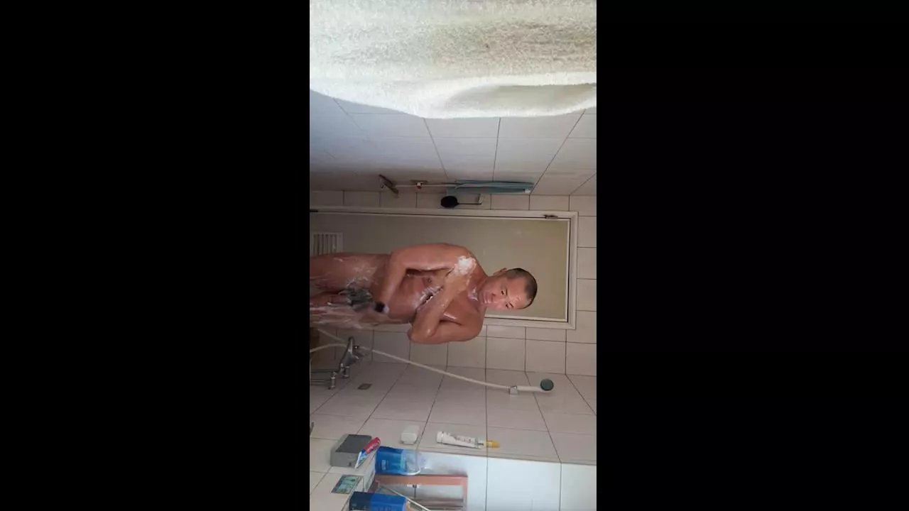 Offline Chih555 on Cam4