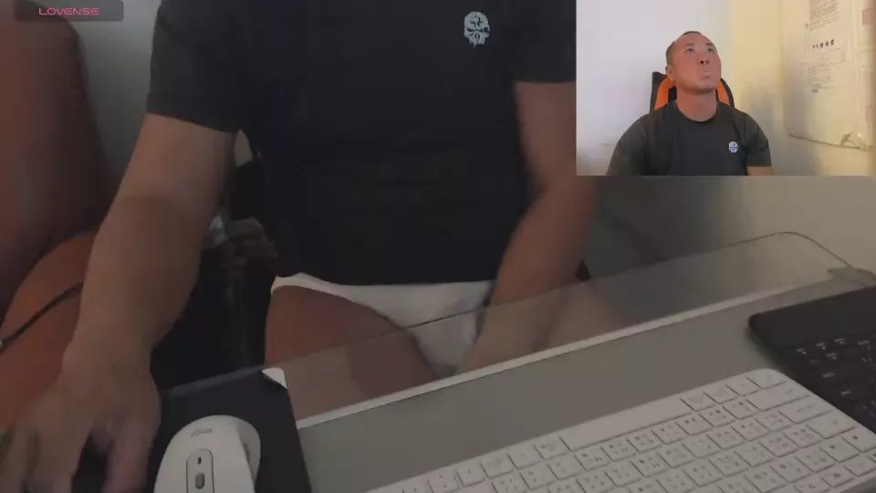 Offline Chih555 on Cam4