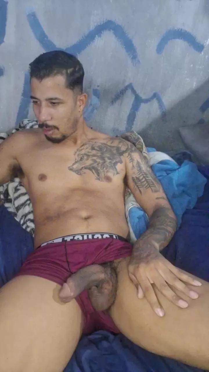 Chilenohh on Cam4 